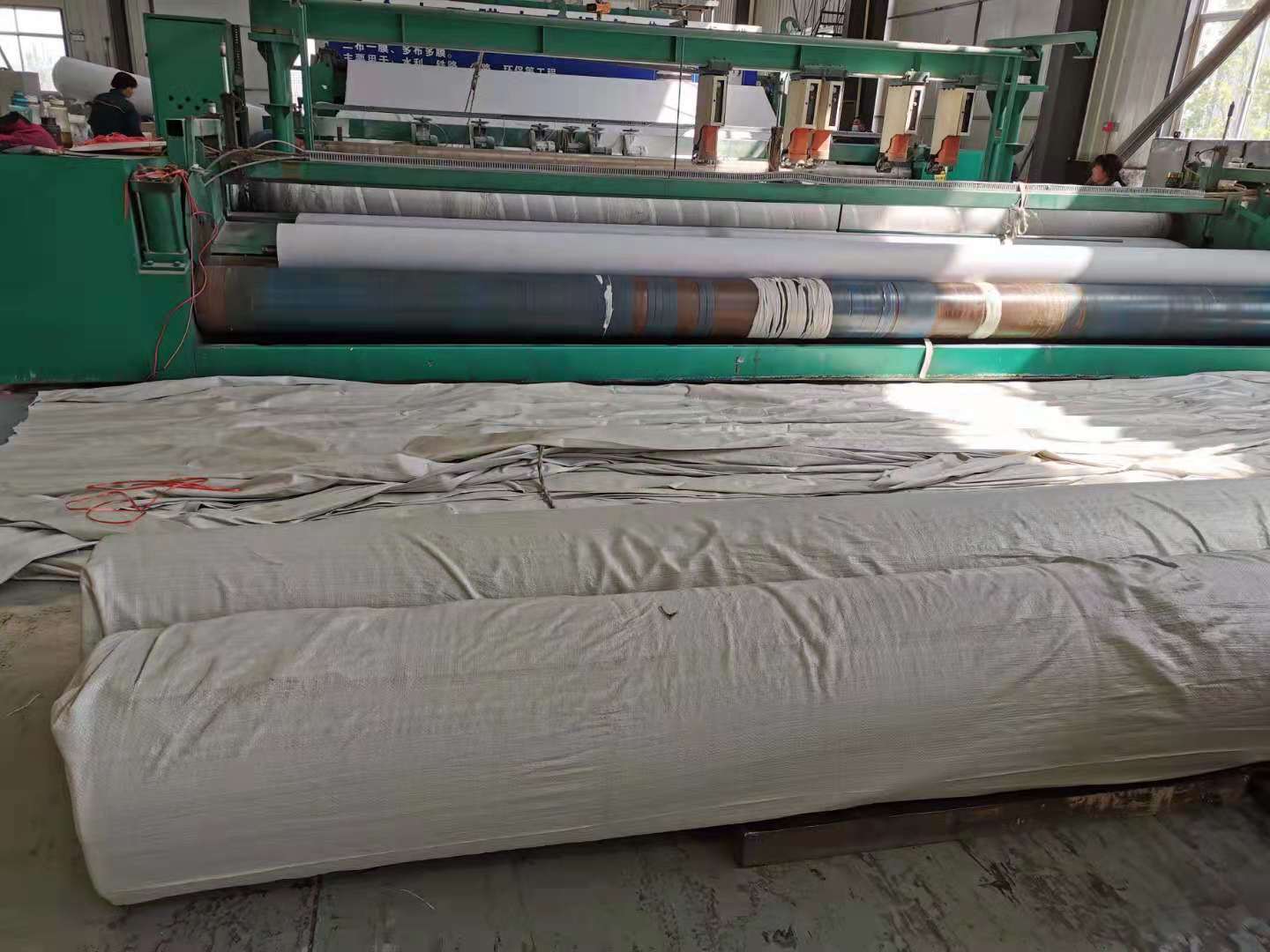 复合土工膜